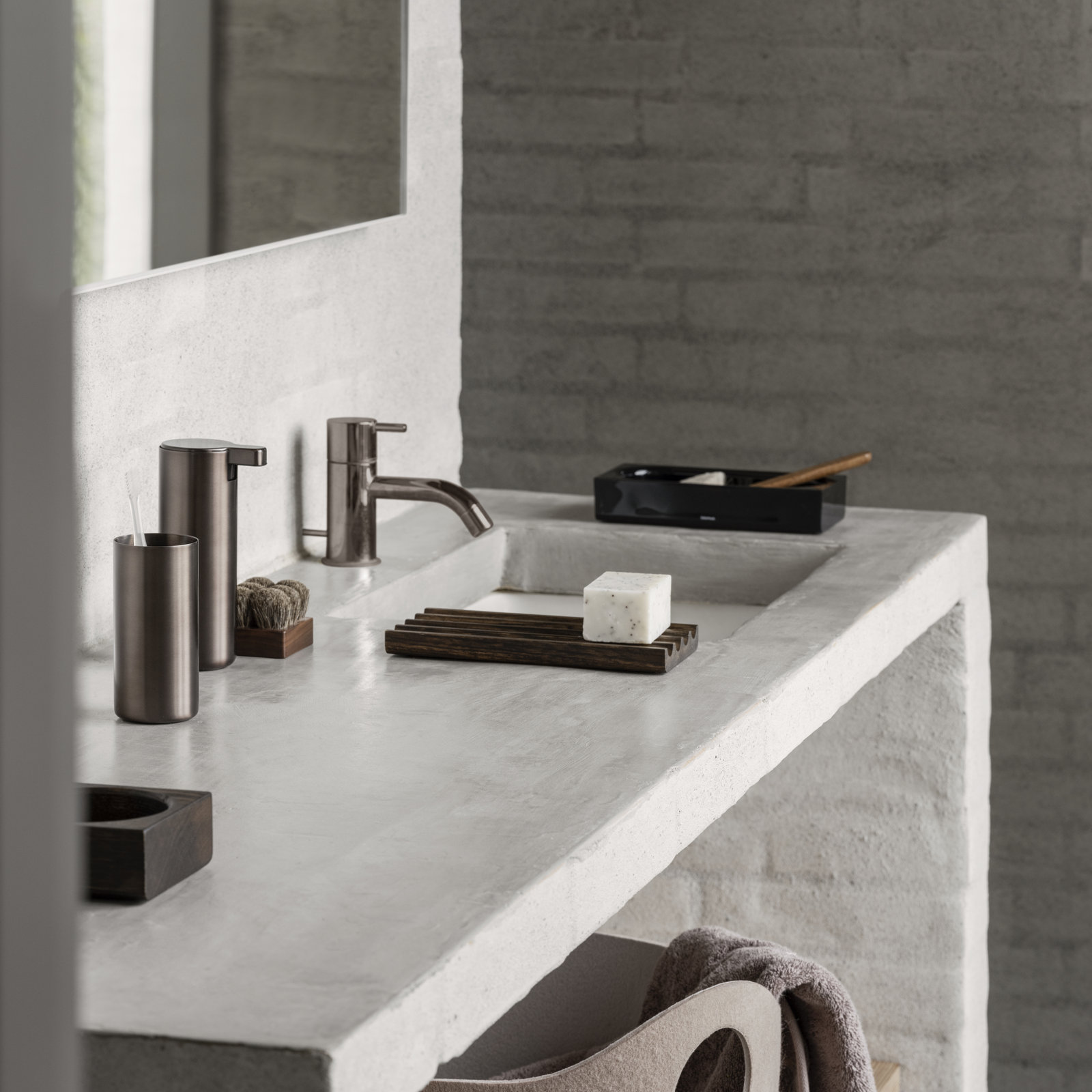 MODO Bathroom Tumbler / Toothbrush Holder, Burned Metal