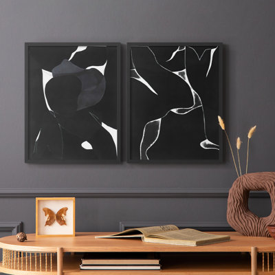 «Night Bloom I», reproduction encadrée de qualité supérieure - prête à être accrochée - aucun clou requis - aucun clou requis