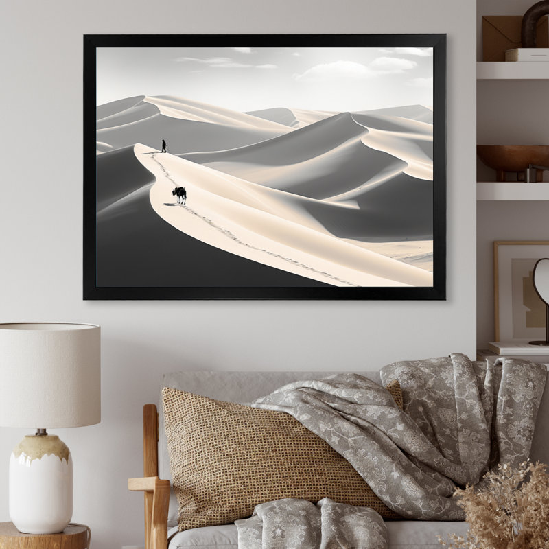 Camel Desert Wanderer V - reproduction sur toile, Cadre simple noir, H 24 po x l 32 po x P 1 po