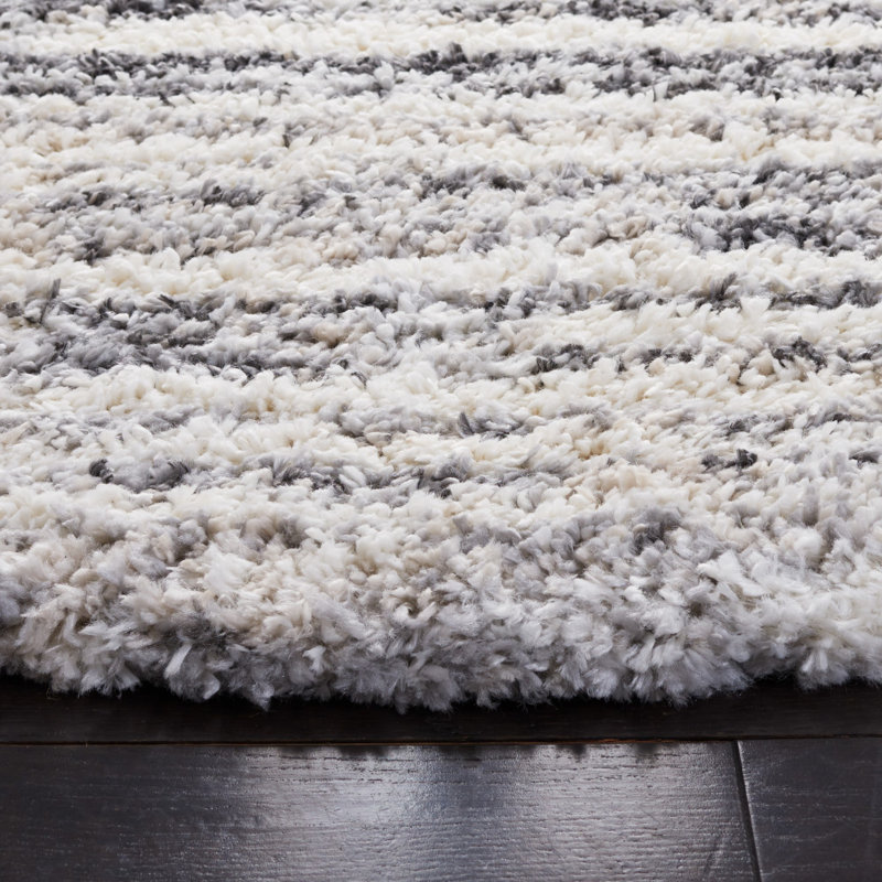 Ivory and Grey Hand-knotted Shag Rug 2'3" x 4'