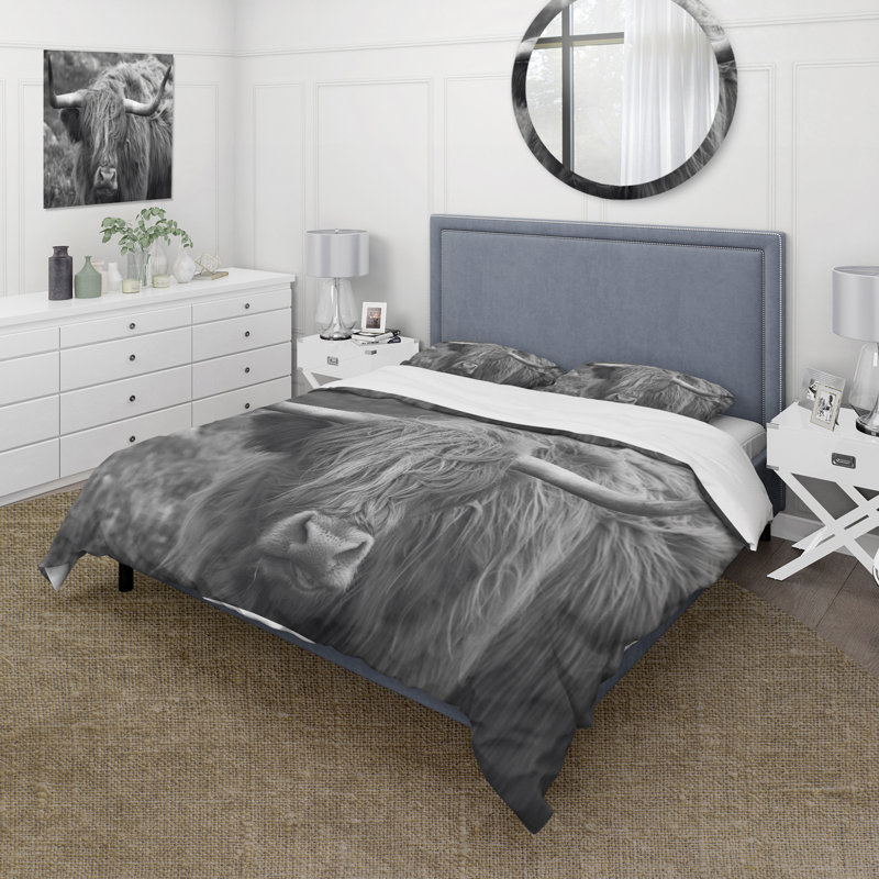Scottish Cow On Moorland I - Ensemble de housse de couette Farmhouse - Microfibre de polyester