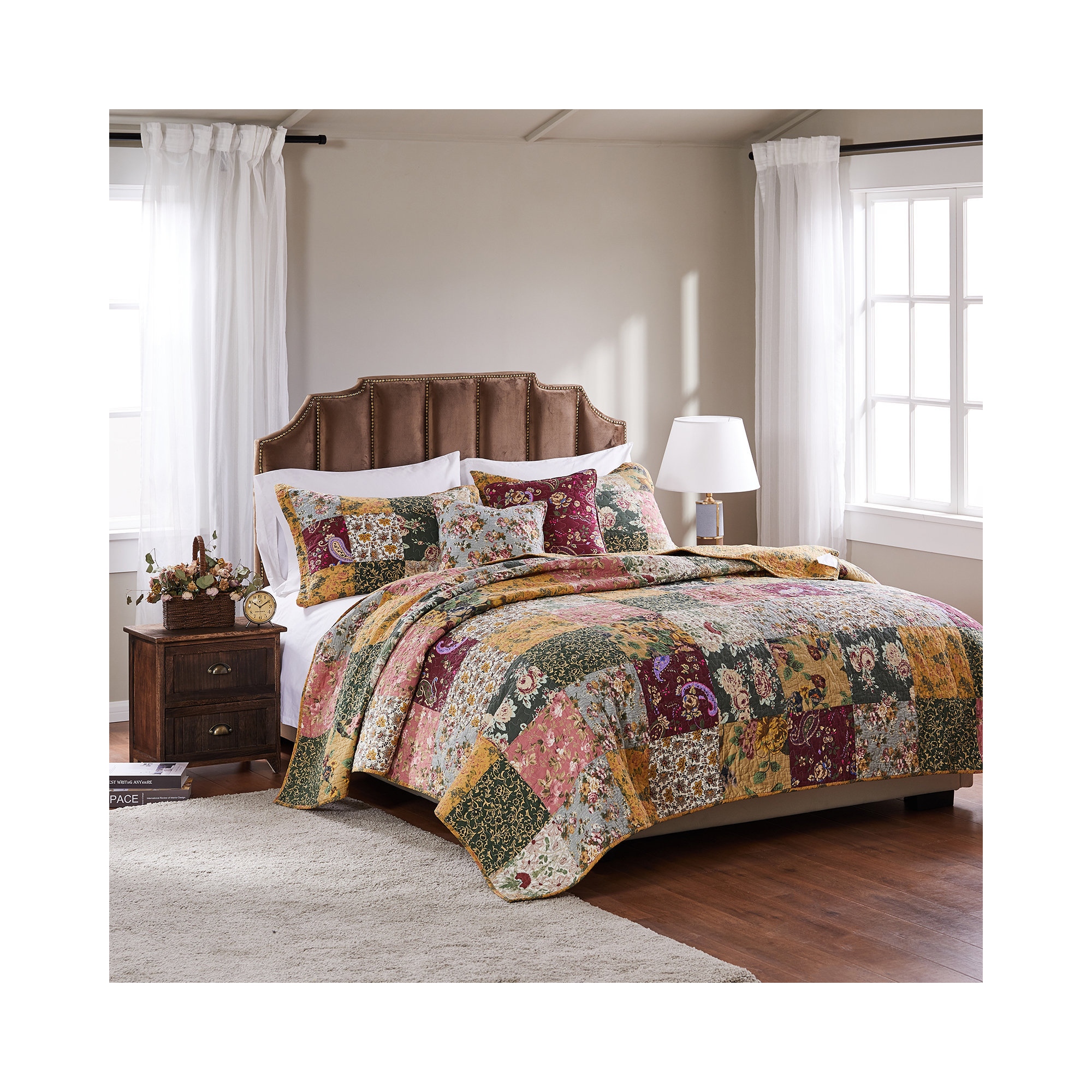 Antique Chic 100% Cotton Patchwork Reversible Quilt Set with Throw Pillows, Full/Queen Quilt + 2 Shams + 2 Throw Pillows