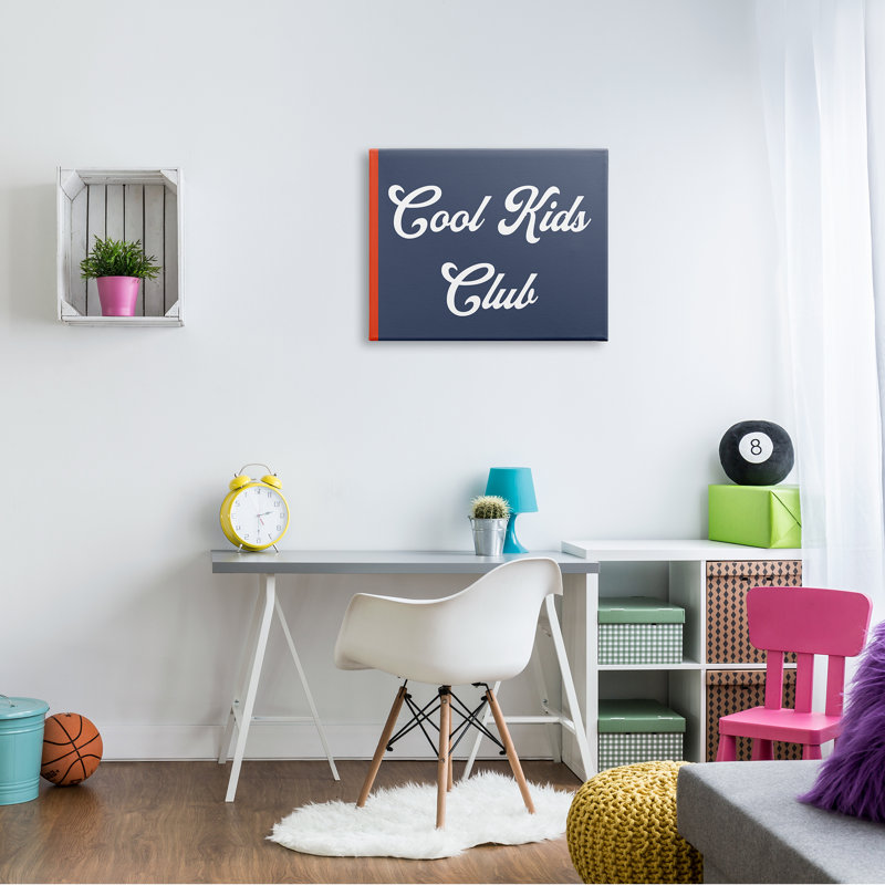 «Cool Kids Club», art audacieux, H 24 po x l 30 po x P 1,5 po, Toile tendue