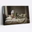 Personne qui lit un livre vert sur le lit avec une serviette sur la tête, art mural sur toile-133050889