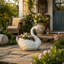 12,6 po de haut Statue de cygne en résine avec pot de fleurs et sculpture de plumes
