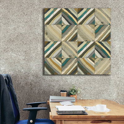  «The Center 1 Abstract Turquoise» par Cheryl Warrick, art mural sur toile, 37 po x 37 po