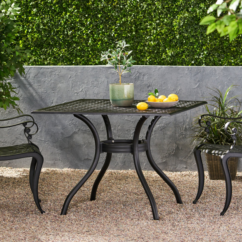TABLE CAILLETTE EN CAOUTCHOUC I 39IN SQ