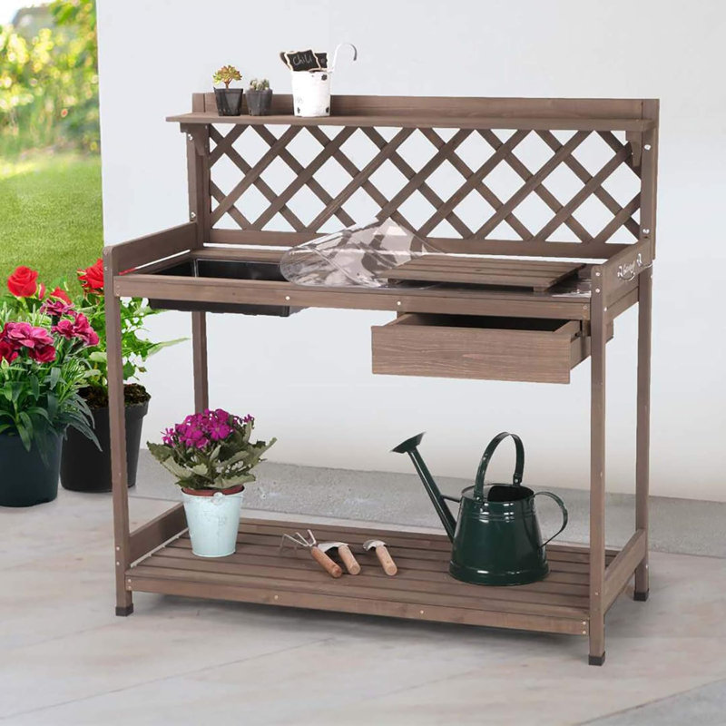 Table de rempotage en sapin