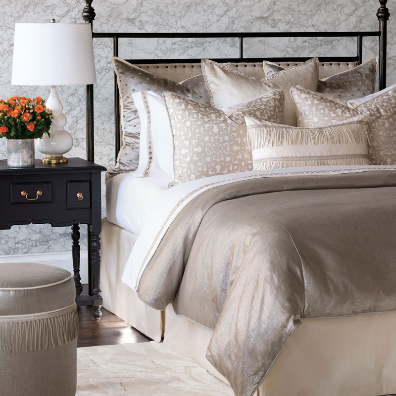 Isolde Duvet Cover, Queen Duvet Cover + 6 Additional Pieces