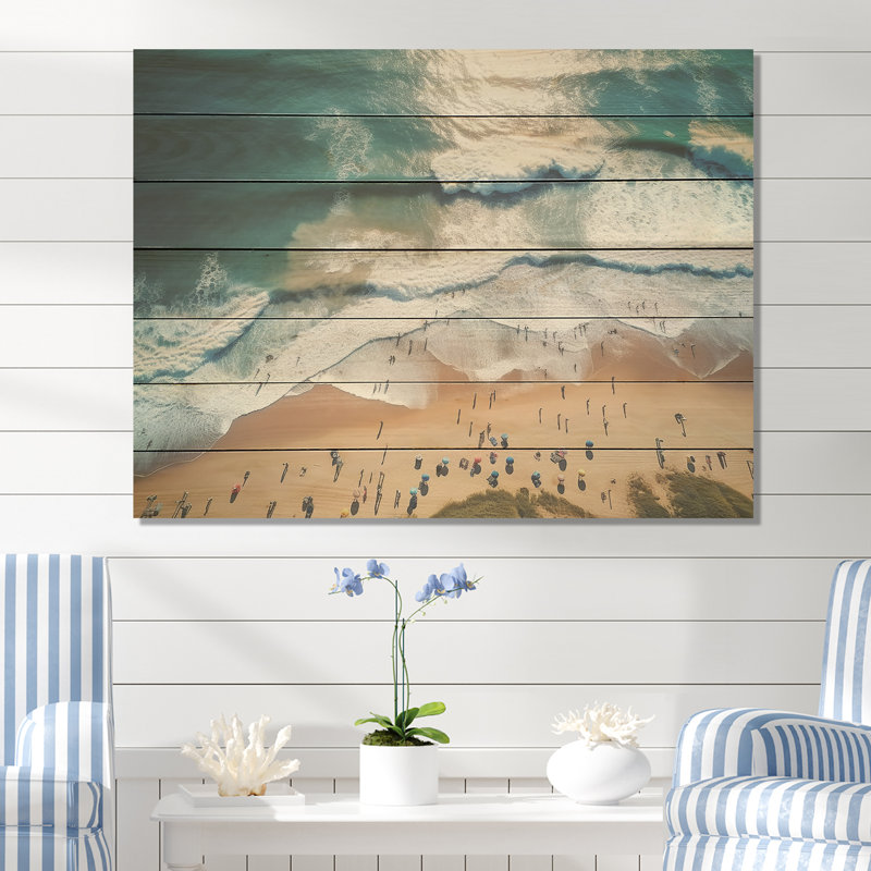 Blue Beach Aérienne vue majestueux I - plage et océan sur bois, H 24 po x l 32 po