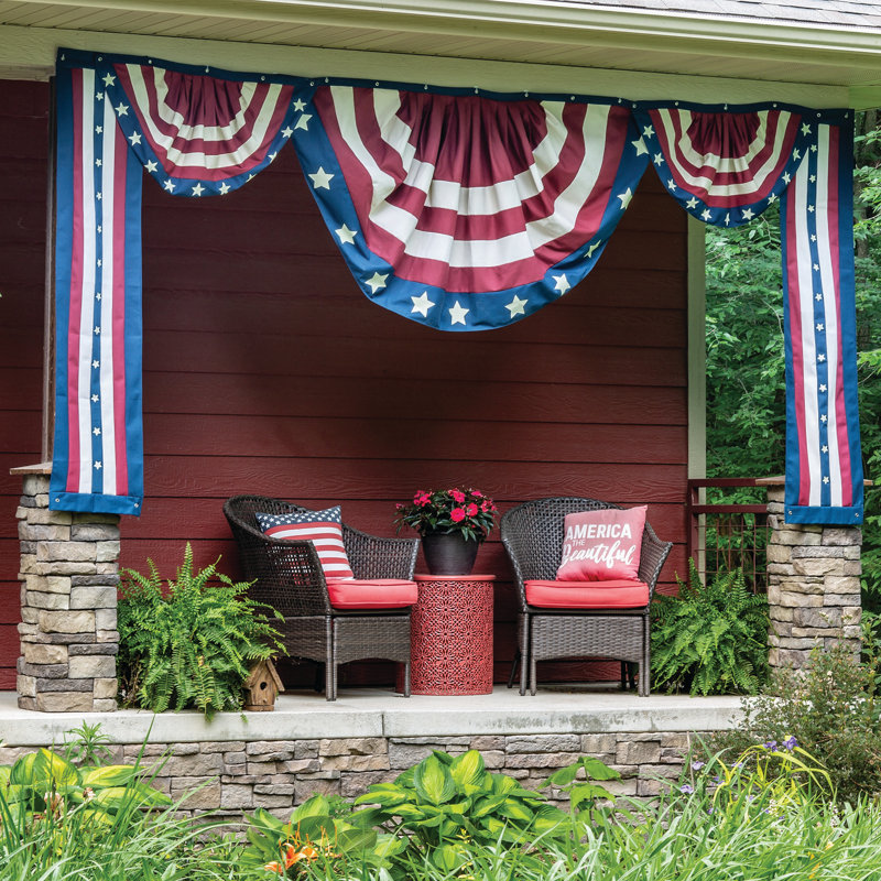 Skarpe Polyester 70 x 14 in. House Flag