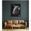 «Scottish Highland Vertical» par Crystal Lynn Collins, impression murale encadrée