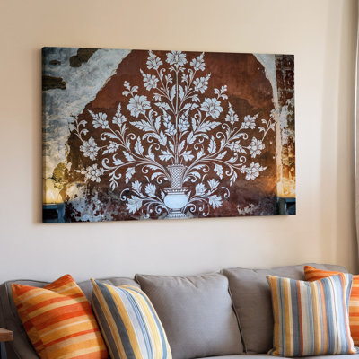 Toile une vue rapprochée d'une murale florale ornée sur un art mural