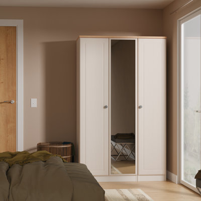 Arpelar Manufactured Wood Wardrobe