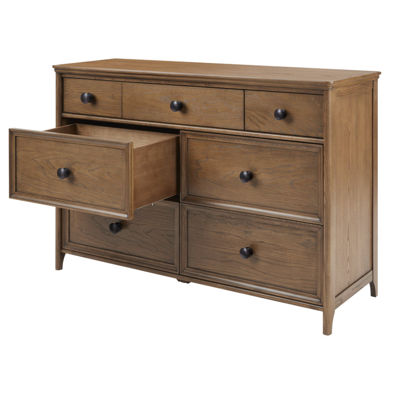 Maxi Cosi Quiet Luxury 7-Drawer Dresser