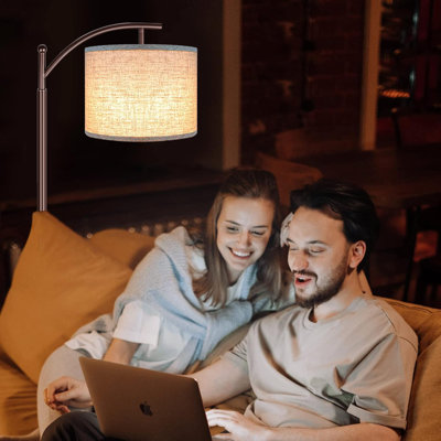 Lampe sur pied moderne à DEL avec télécommande et interrupteur au pied, réglable en 4 couleurs de température, gradation continue, support de lampe rotatif, écoénergétique pour le salon, la chambre à coucher, le bureau