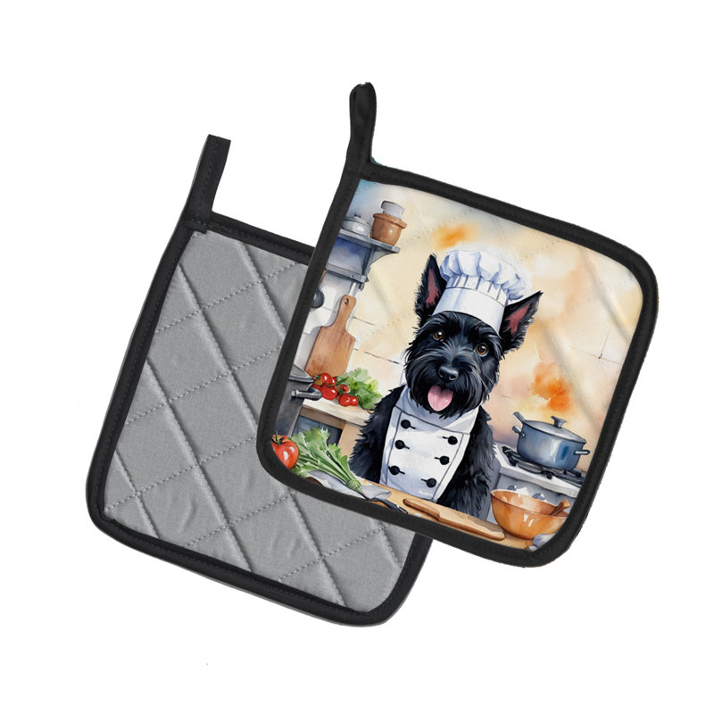 Caroline's Treasures The Dog Chef Polyester Potholder Set