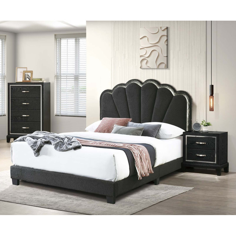 Gwynn 3-pcs Bedroom Set