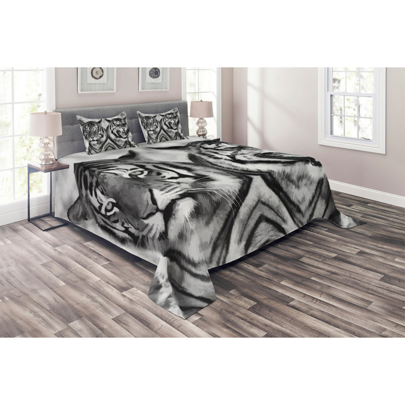 Eclectic Polyester Coverlet, King Bedspread + 2 Shams