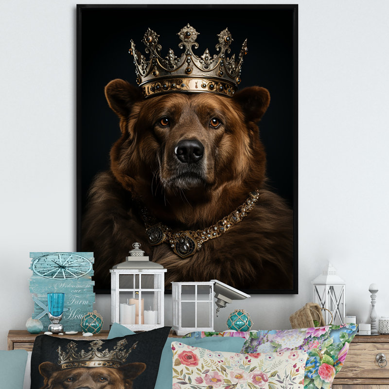«Royal Bear Crown Portrait II» - art mural ours, H 40 po x l 30 po x P 1,5 po, Cadre flottant noir