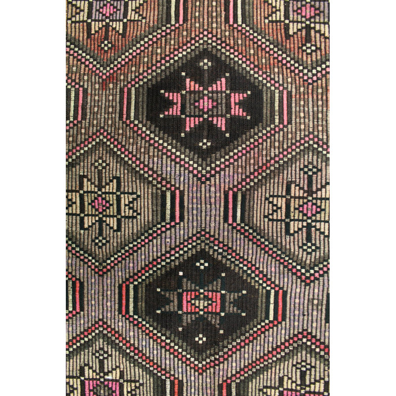Jijim One-of-a-Kind 4'3" X 6'9" Area Rug