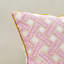 Coussin en chenille-61625734