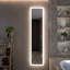 Armoire à pharmacie avec miroir à DEL et porte sans cadre pleine longueur de 16 po x H 70 po avec prise intégrée et prise USB intelligente avec lumières avant et rétro-éclairées-189113659