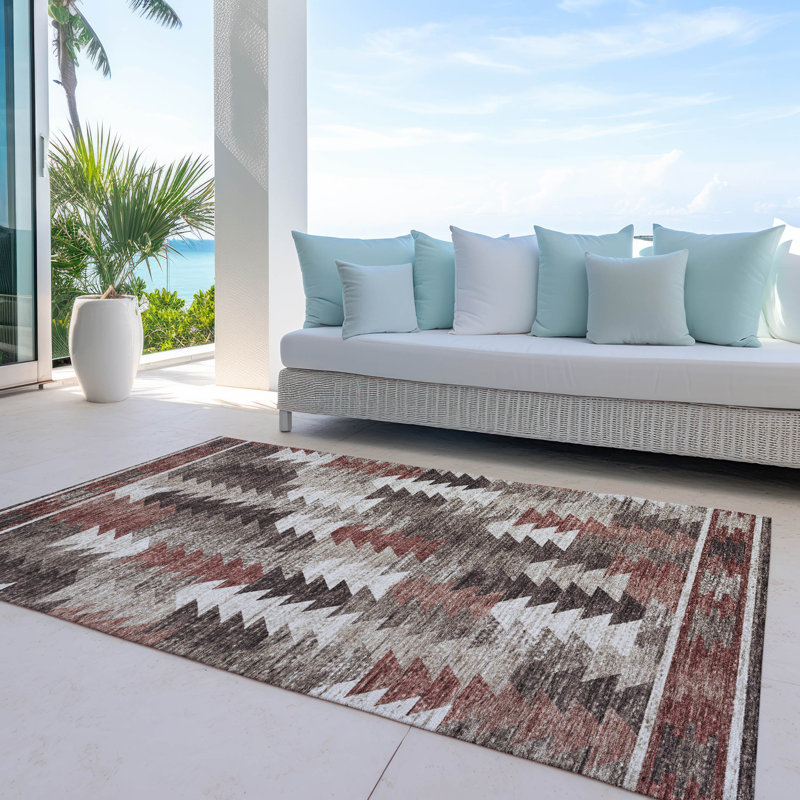 Malchow Washable Southwestern Indoor / Outdoor Rug, Rectangle 8' x 10'
