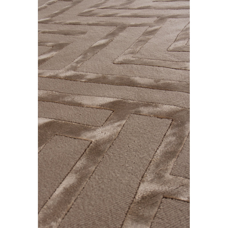Metro-Velvet Chevron Area Rug in Beige, Rectangle 9' x 12'