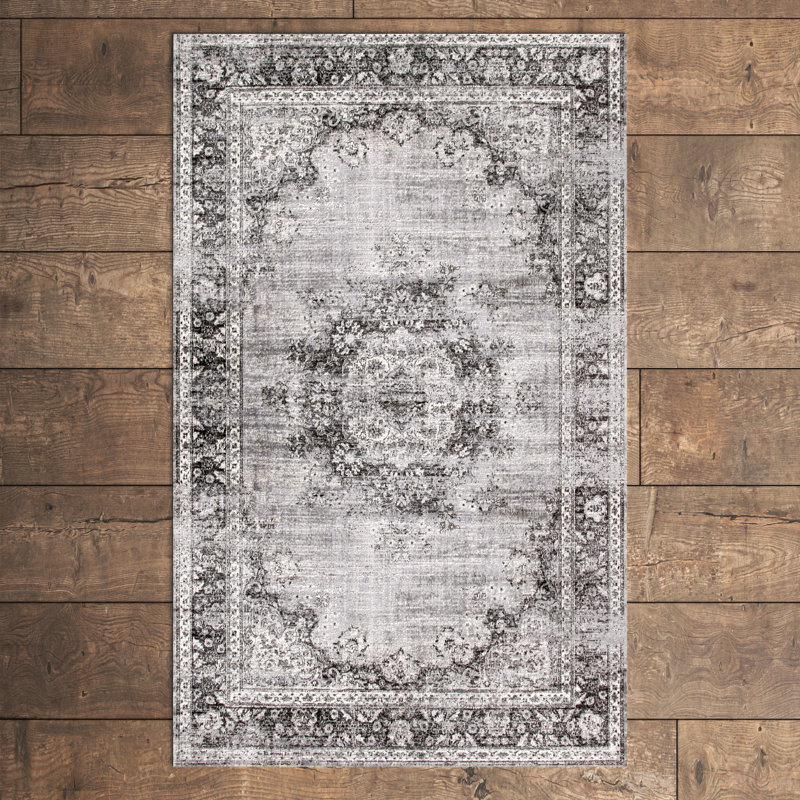 Iardella Performance Oriental Rug, Rectangle 3'3" x 5'3"