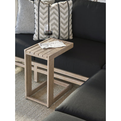 Stillwater Cove Drink Table