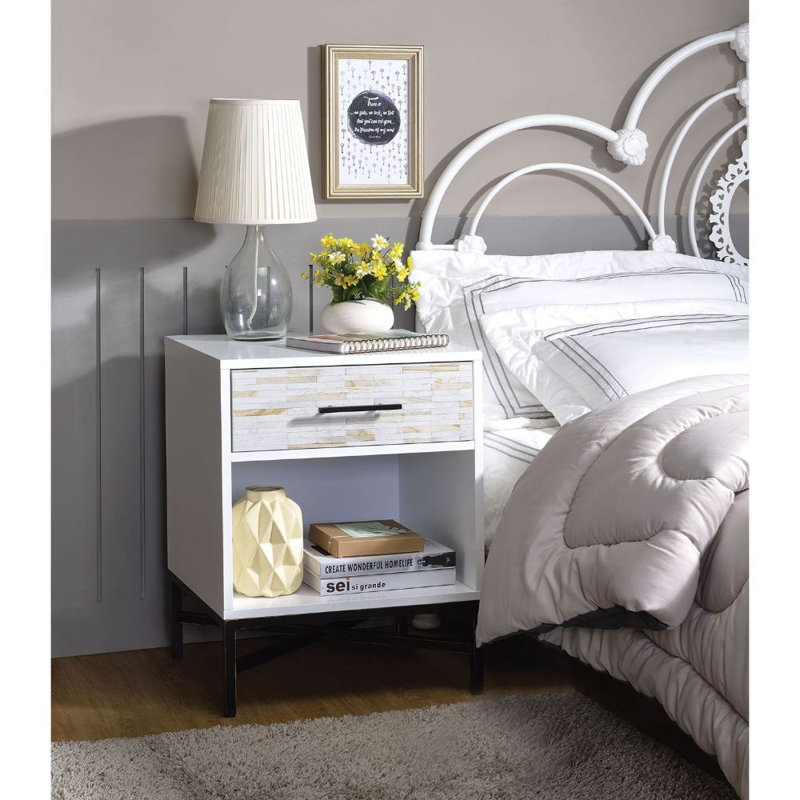 Jahdal 20'' W Nightstand