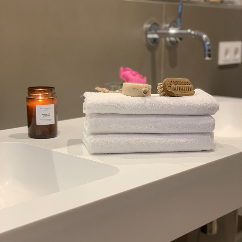 Lightweight Hand Towel