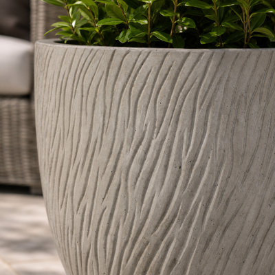 15 in. Mythos Planter - Natural Grey