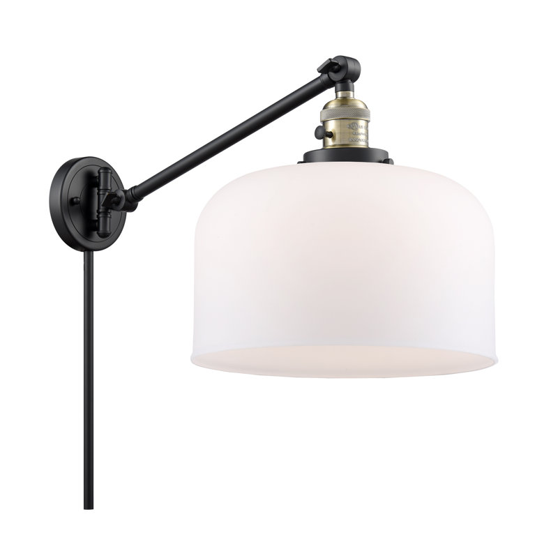 Bell - bras pivotant 1 lumière 12 po, Ampoule incandescente rétro 60 watts, Blanc mat, Laiton antique noir