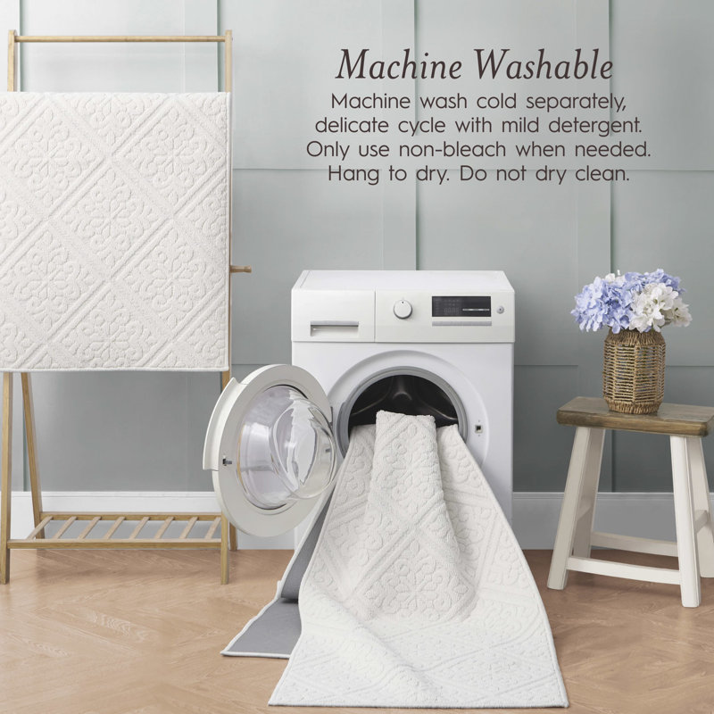 Austell Machine Woven Synthetic Area Rug in White, Rectangle 2'2" x 3'9"/Runner 2'2" x 5'