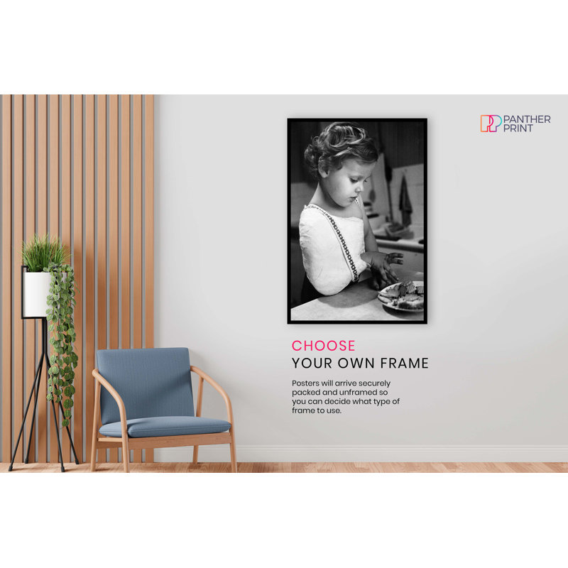 Child In Cast - No Frame Print, 91cm H x 61cm W