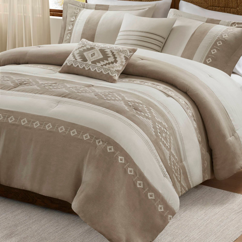 Comforter Set, Queen Comforter + 4 Additional Pieces