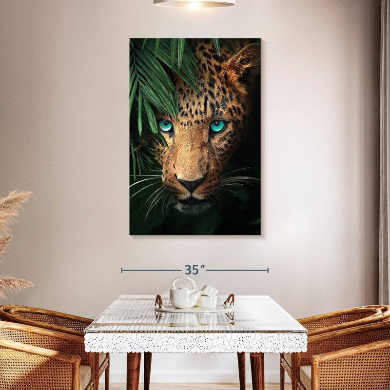 «Leopards Turquoise Eyed Leopard», reproduction sur toile, H 48 po x l 32 po x P 1,25 po
