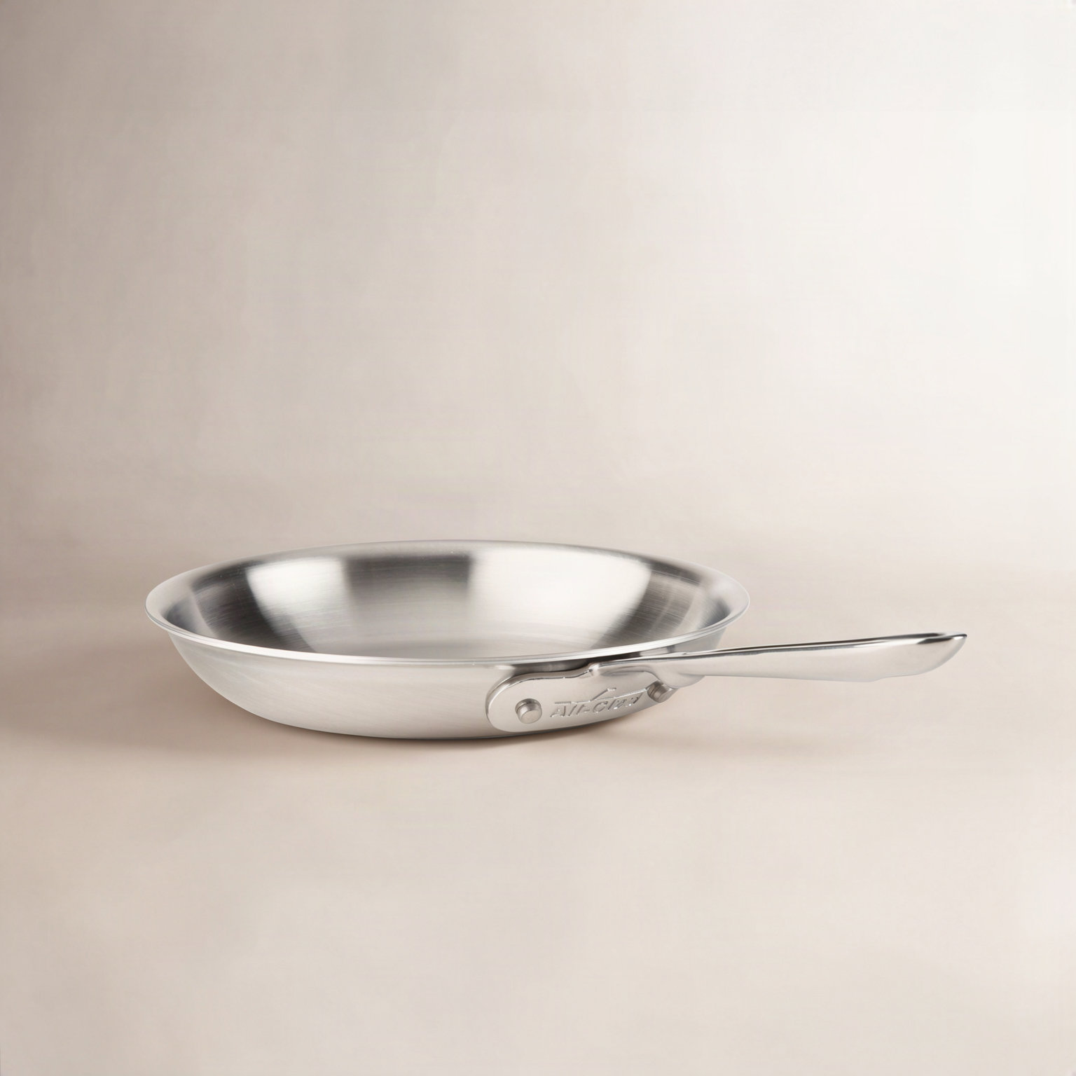 All-Clad D5 Stainless Steel Frying Pan, 12.4"