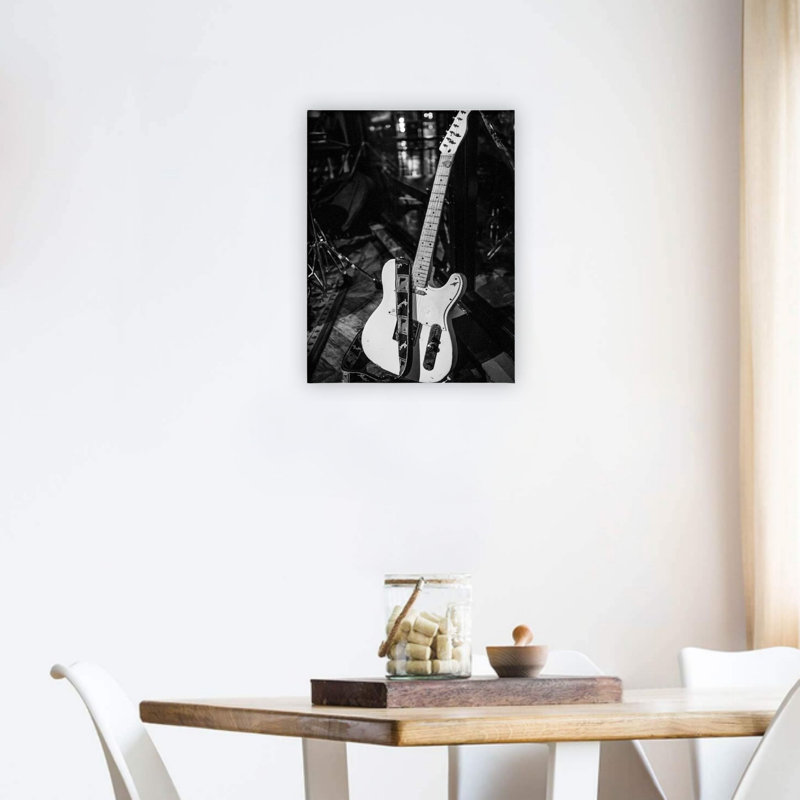 Guitare électrique noire sur toile 24 "x 18"