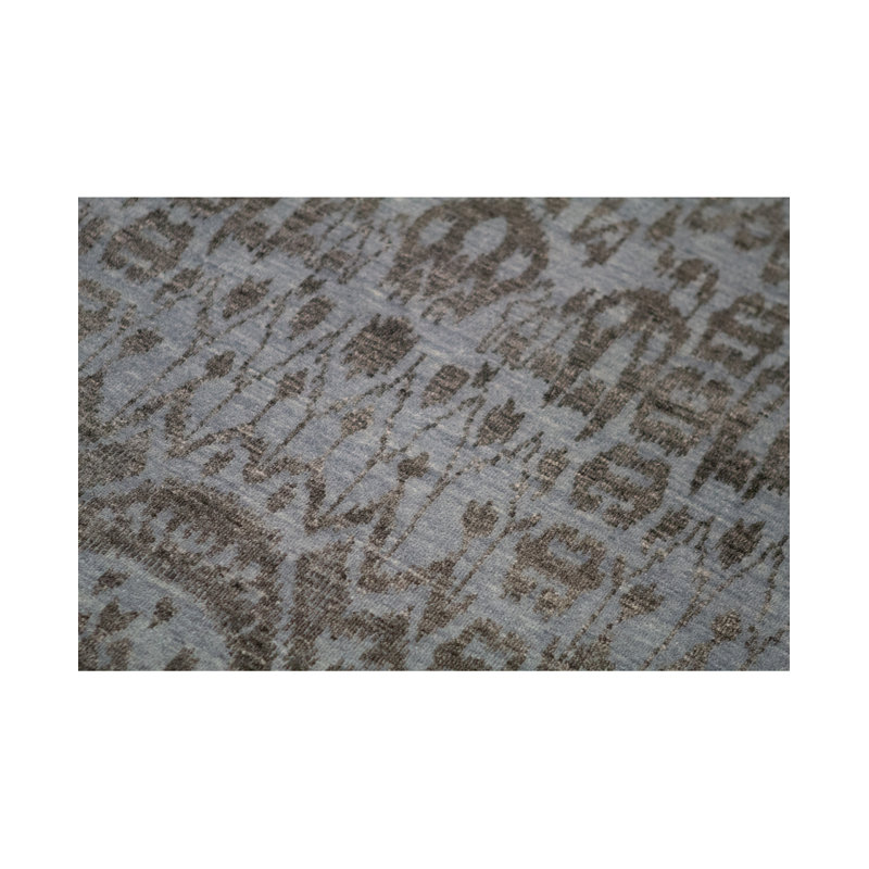 Wool Ikat Area Rug in Gray