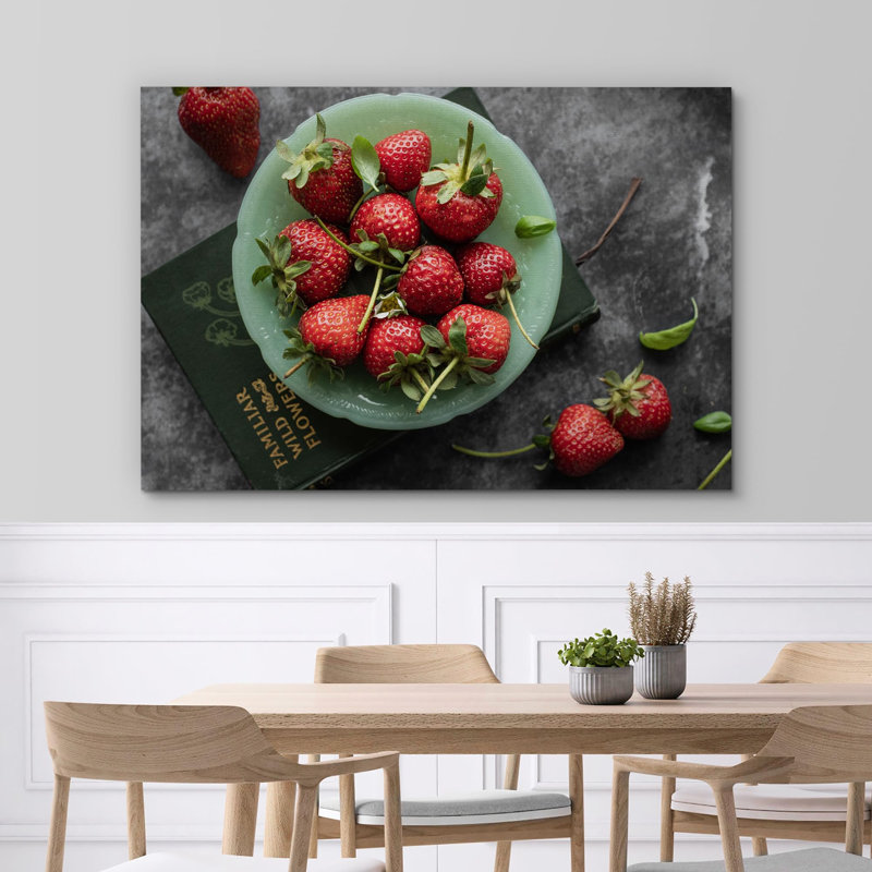 Décoration murale d'art moderne et moderne avec des fraises vibrantes sur plaque, H 32 po x l 48 po