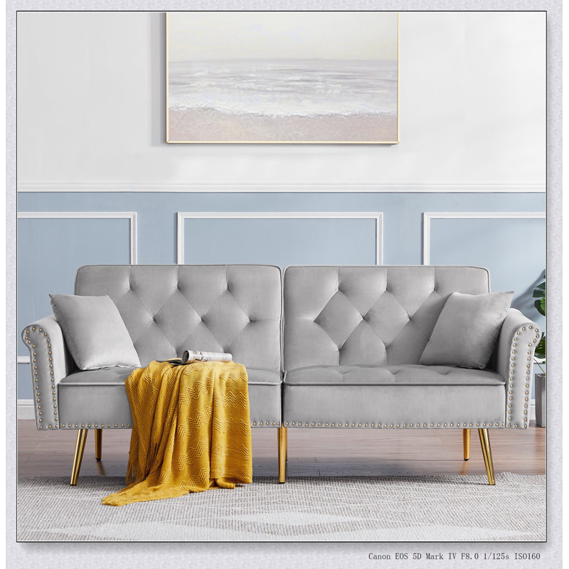 Canapé en velours capitonné avec 2 coussins et garniture cloutée, Gris clair