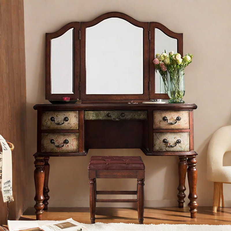 Myquisha Vanity