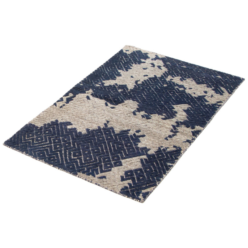Tapis bleu marine Tangier 2 pi 11 po x 4 pi 11 po