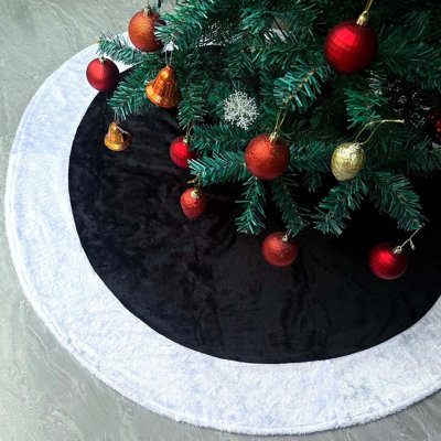 Black & White Faux Fur Christmas Tree Skirt – Soft Plush Neutral Tree Base Mat for Christmas & Holiday Decor