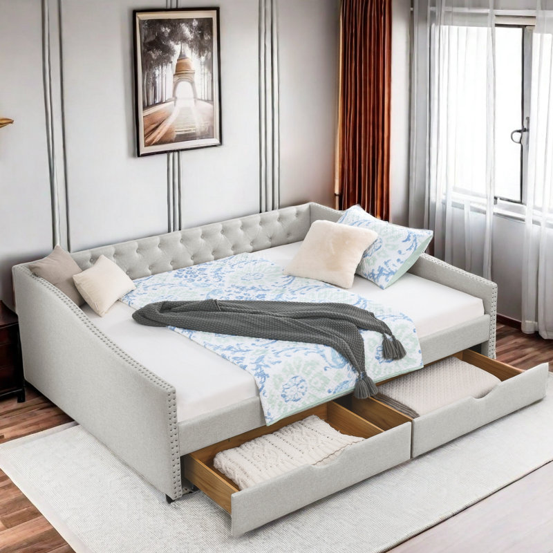 Lit de jour rembourré et rembourré avec accoudoirs en forme de clou cuivre, Grand lit, Beige