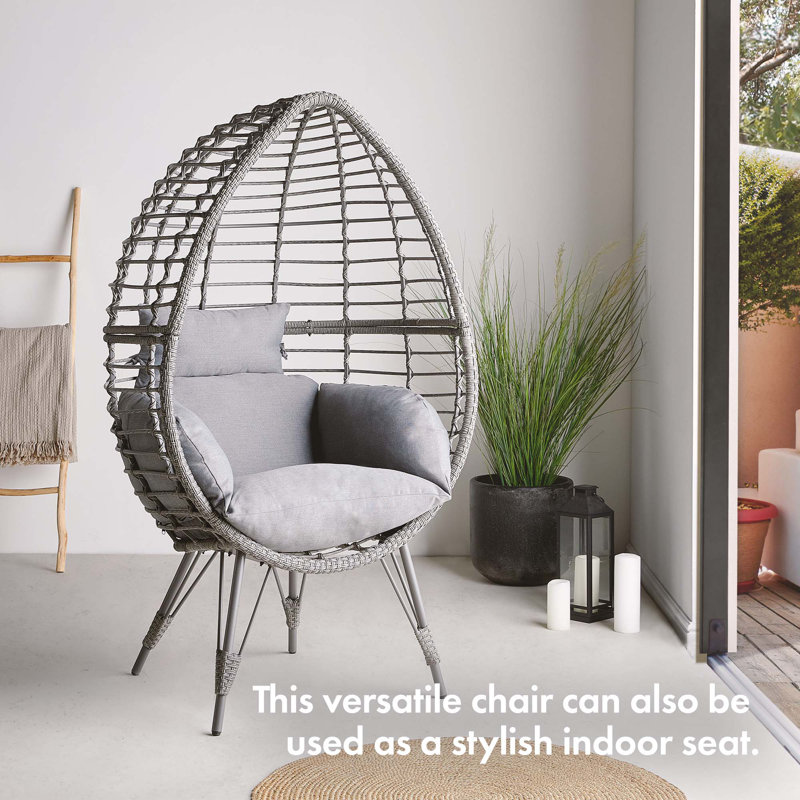 Wicker Outdoor Lounge Chair