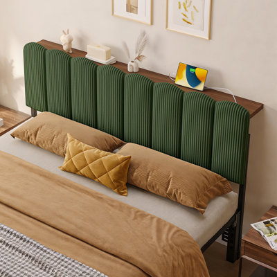 Tête de lit tapissier rayée en molleton pleine grandeur Damerius avec lumières DEL, hauteur réglable pour matelas de 8 à 14 pouces, pieds en métal
